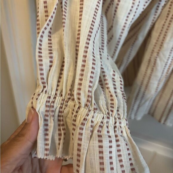 Elizabeth and James Peasant Balloon sleeve Blouse with Subtle Stripes - Picture 7 of 11